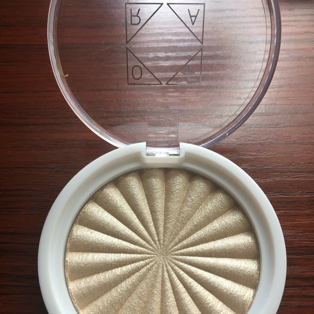 Ofra Highlighter -Star Island